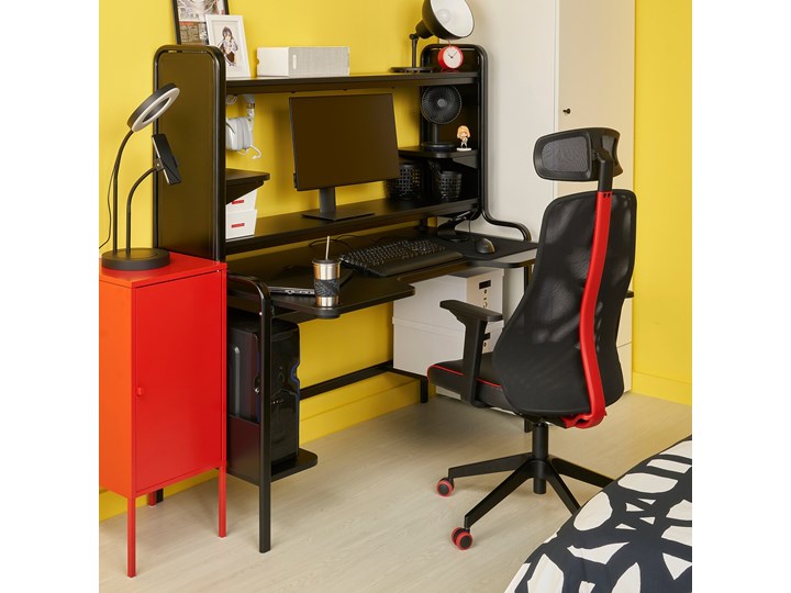 IKEA FREDDE / MATCHSPEL Biurko gamingowe i krzesło, czarny, Wysokość: 146 cm Kategoria Zestawy mebli do sypialni