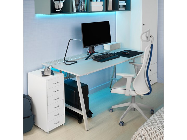 IKEA UTESPELARE / MATCHSPEL Biurko, krzesło i komoda gamingowe, Jasnoszary/biały, Maksymalna wysokość siedziska: 59 cm Kategoria Zestawy mebli do sypialni