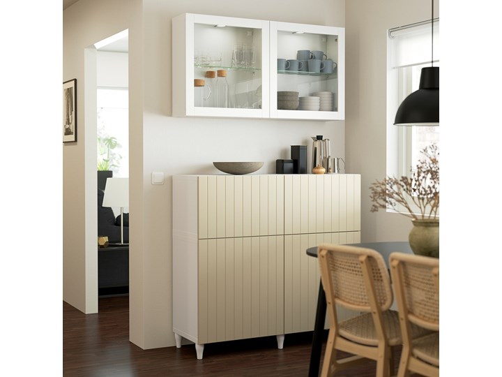 IKEA BESTÅ Kombinacja regałowa z drzw/szuf, Biały Sutterviken/Kabbarp/szarobeżowy szkło bezbarwne, 120x42x213 cm