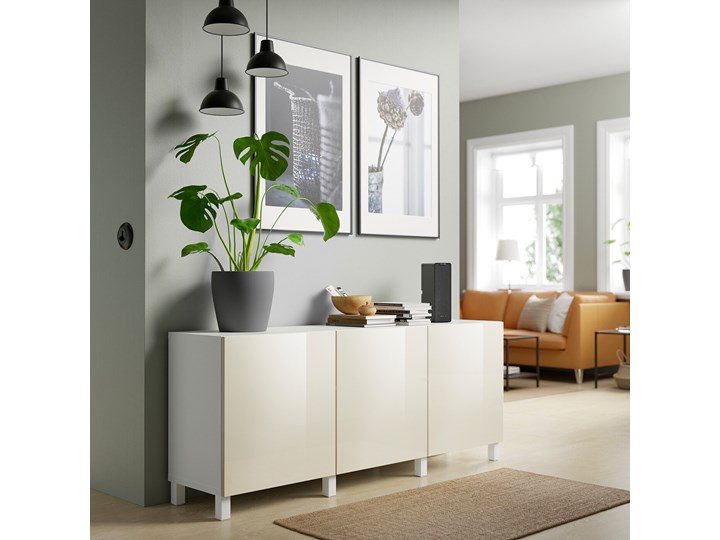 IKEA BESTÅ Kombinacja z drzwiami, Biały/Selsviken/Stubbarp wysoki połysk beż, 180x42x74 cm Kategoria Zestawy mebli do sypialni Kolor Beżowy