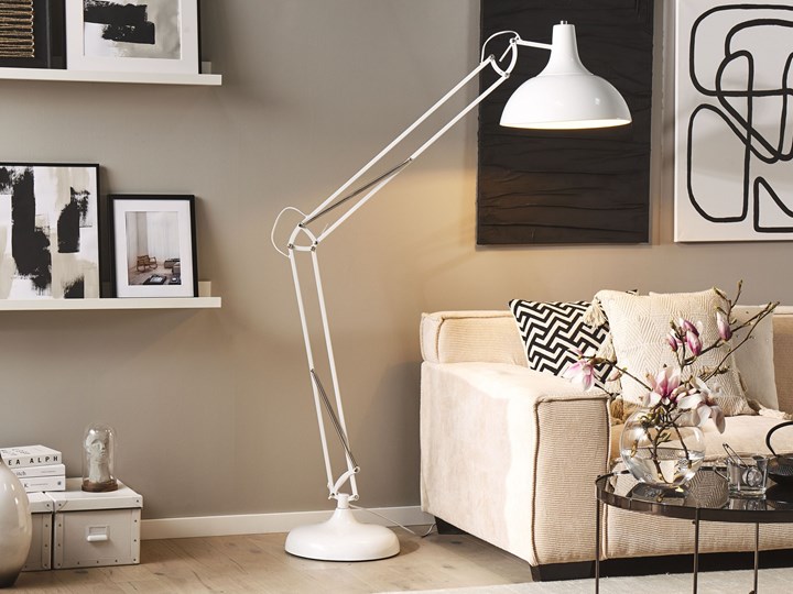 Beliani Lampa podłogowa stojąca biała metalowa ruchome ramie 180 cm Skandynawski design do salonu i sypialni Styl Nowoczesny Lampa z regulacją wysokości Lampa z kloszem Lampa do czytania Kolor Biały