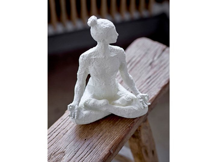 Biała figurka dekoracyjna Bloomingville Adalina, wys. 24 cm Kolor Biały