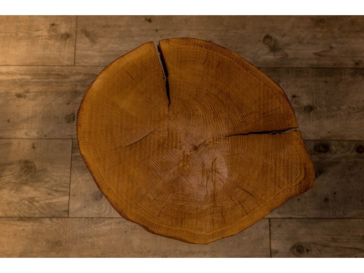 Stolik Drewniany Dębowy: jasny brąz z pęknięciami Drewno Kolor Brązowy Metal Kategoria Stoliki i ławy