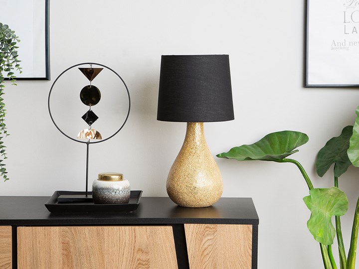 Beliani Lampa stołowa czarna złota szklana 47 cm mozaika okrągły abażur połysk nowoczesna Lampa nocna Kolor Złoty Lampa z abażurem Szkło Pomieszczenie Salon