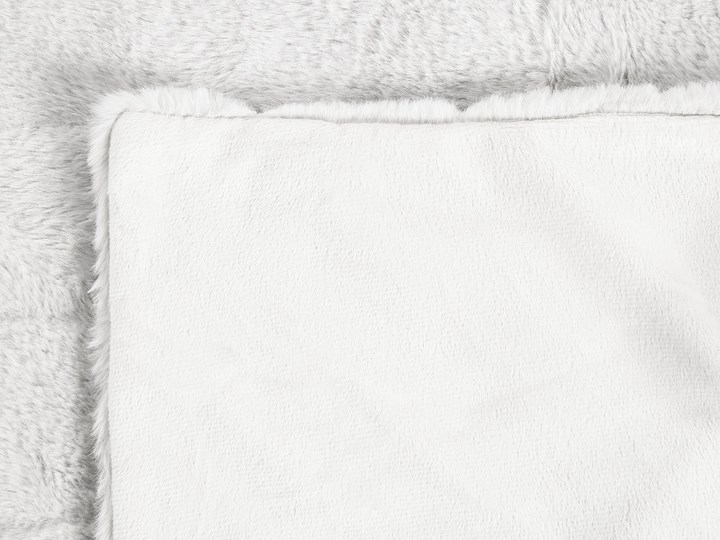 Beliani Koc biały 150 x 200 cm narzuta na łóżko dekoracje do salonu gruby puchowy kocyk Poliester 150x200 cm Kategoria Koce i pledy