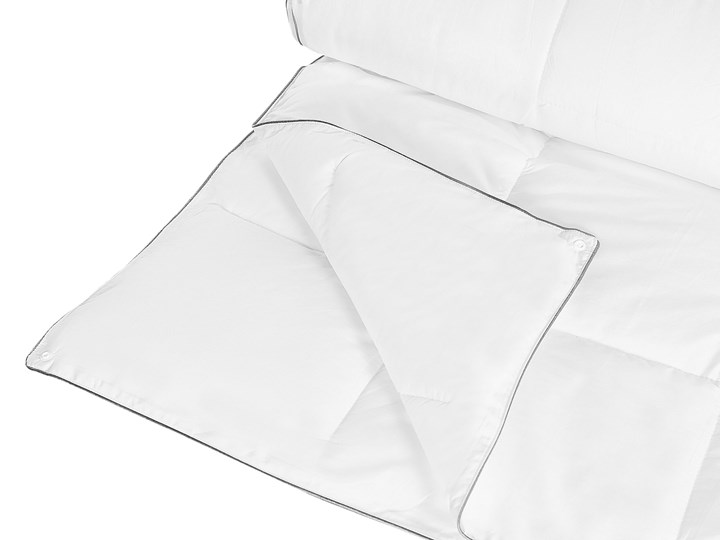 Beliani Kołdra całoroczna biała bawełniana 200 x 220 cm wypełnienie z mikrofibry podwójna spinana dwuczęściowa z szara satynowa lamówką 155x220 cm Syntetyczna 200x220 cm Kolor Biały