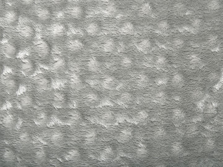 Beliani Koc szary narzuta z pomponami 200 x 220 cm wypukłe kropki na łóżko sofę akcesoria dekoracyjne 200x220 cm Poliester Pomieszczenie Salon
