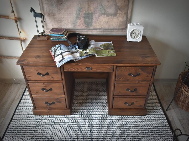 Biurko drewniane sosnowe woskowane Rustyk Drewno Szerokość 152 cm Kolor Brązowy Sosna Biurko tradycyjne Głębokość 152 cm Styl Vintage