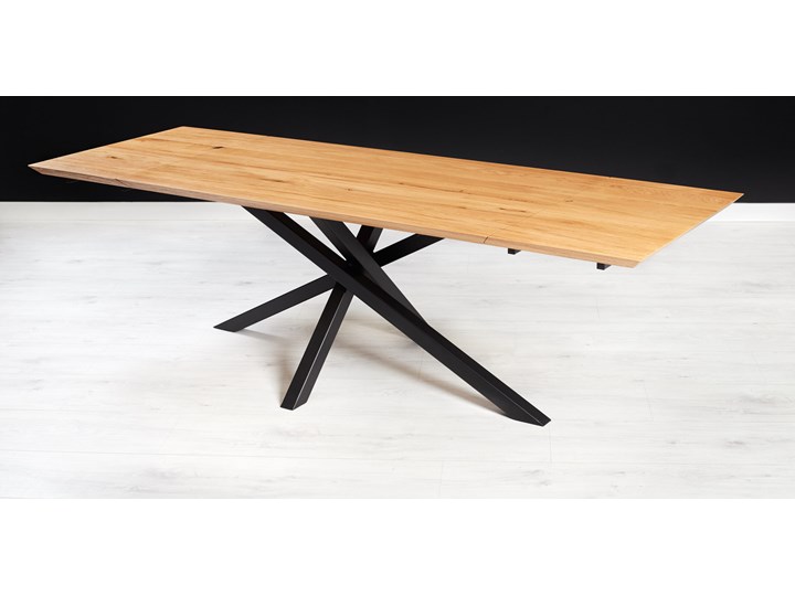 Stół rozkładany Slant z litego drewna Dąb 160x100 cm Jedna dostawka 50 cm Lakier matowy Drewno Wysokość 75 cm Kolor Beżowy