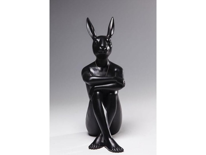 Figurka dekoracyjna Gangster Rabbit 26x39 cm czarna Tworzywo sztuczne Zwierzęta Kolor Biały Kolor Czarny