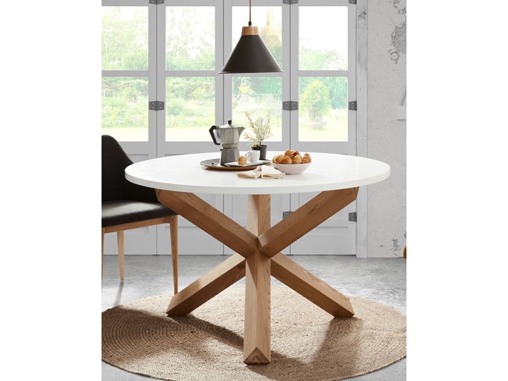 Stół okrągły Lotus biały z drewnianymi nogami Ø 135 cm Płyta MDF Drewno Pomieszczenie Stoły do kuchni