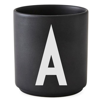 Czarny porcelanowy kubek Design Letters Alphabet A, 250 ml