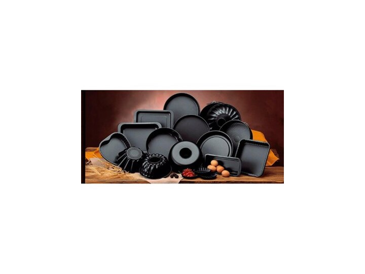 Forma do pieczenia babki BALLARINI PATISSERIE 25 cm czarna stalowa Metal Do babki Kolor Czarny
