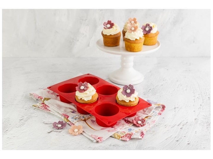 Czerwona silikonowa forma na 6 muffinów Dr. Oetker Flexxibel Love Kolor Czerwony