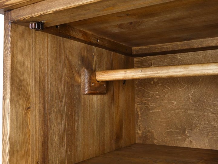 Szafa drewniana jednodrzwiowa Rustyk Szerokość 57 cm Drewno Głębokość 60 cm Wysokość 190 cm Typ Gotowa