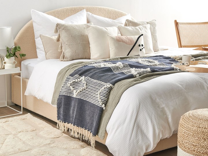 Beliani Koc szary 130 x 155 cm z frędzlami we wzory narzuta styl boho 130x155 cm Akryl Bawełna Kategoria Koce i pledy Pomieszczenie Sypialnia