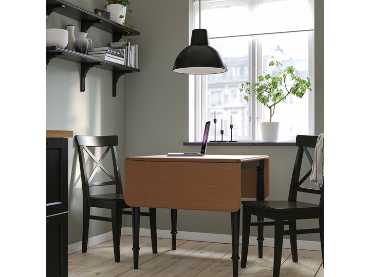 IKEA DANDERYD / INGOLF Stół i 2 krzesła, sosna czarny/czarny, 74/134x80 cm Kategoria Stoły z krzesłami