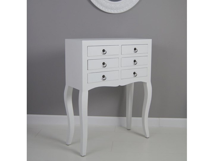 Konsola, komoda, sześć szuflad, gięte nogi, kolor biały matowy. Drewno Metal Głębokość 28 cm Płyta MDF Szerokość 65 cm Wysokość 82 cm Rodzaj nóg Nogi gięte i profilowane Z szufladą Kategoria Konsole