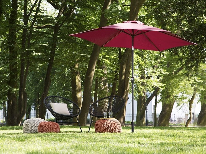 Parasol ogrodowy burgundowy składany 270 x 230 cm odchylany z korbą Kategoria Parasole ogrodowe Parasole Kolor Czerwony