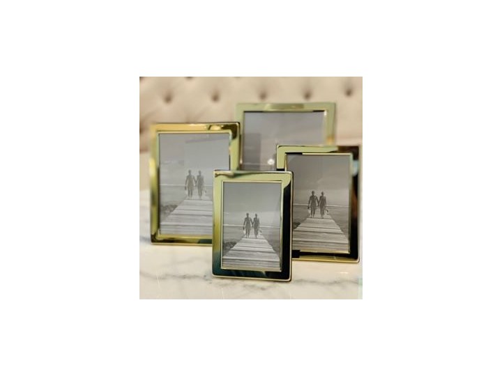 RAMKA NA ZDJĘCIE METALOWA ZŁOTA WYBIERZ ROZMIAR ” LINE GOLD” 10x15cm Ramka na zdjęcia Rozmiar zdjęcia 10x15 cm Kolor Złoty