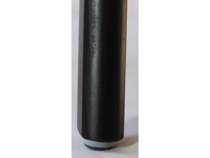 GRIM krzesło drewniane czarna rama, jasno-szara pikowana tkanina Głębokość 38 cm Głębokość 41 cm Szerokość 42 cm Pikowane Drewno Wysokość 86 cm Tapicerowane Styl Nowoczesny