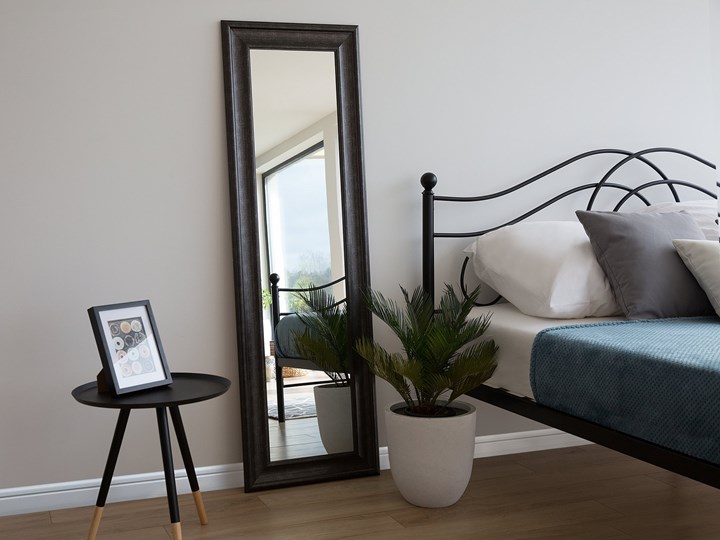 Lustro ścienne wiszące czarne 51 x 141 cm syntetyczna rama styl skandynawski minimalistyczny Styl Klasyczny Prostokątne Styl Nowoczesny