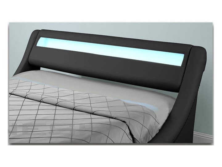 ŁÓŻKO Z MATERACEM TAPICEROWANE 160X200 138 LED CZARNE Łóżko tapicerowane Kolor Czarny Kolor Wielokolorowy