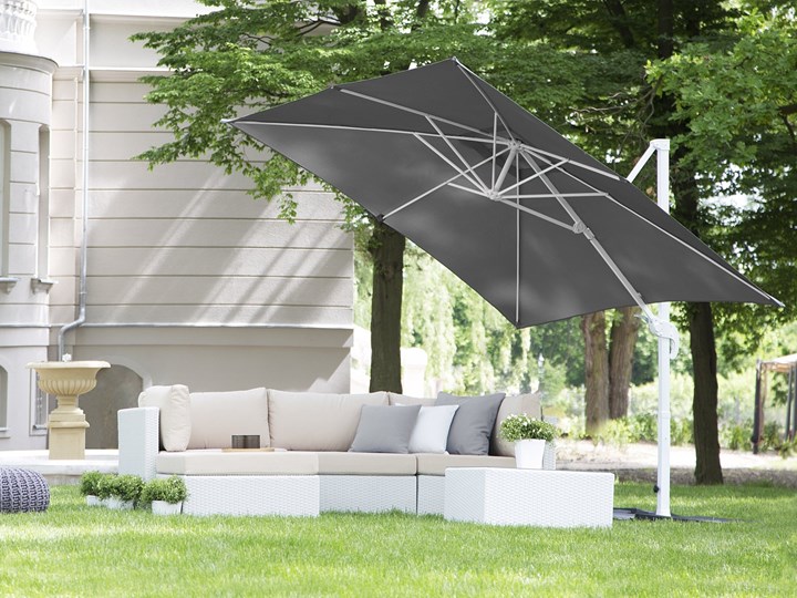 Parasol ogrodowy szary na wysięgniku 250 x 250 cm podwieszany biała aluminiowa rama Kolor Biały Kategoria Parasole ogrodowe