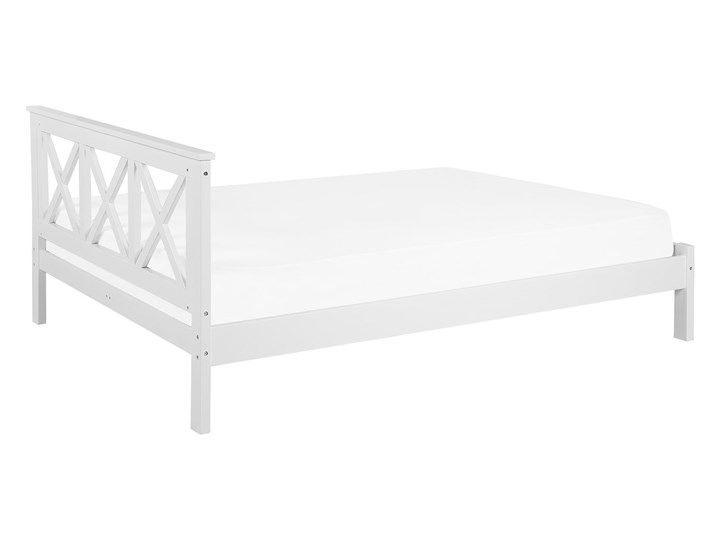 Łóżko ze stelażem białe drewniana rama ozdobne wezgłowie 140 x 200 cm rustykalny design Kolor Biały