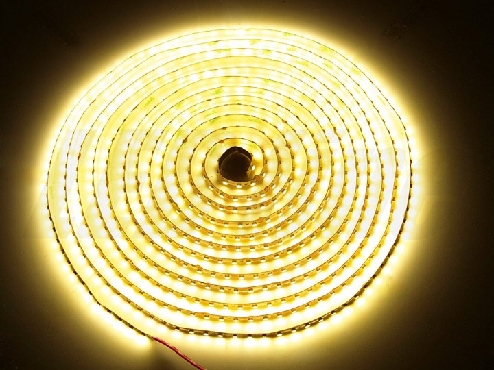 Taśma LED line 600 SMD 3528 żólta 1 metr Kategoria Kolor Żółty