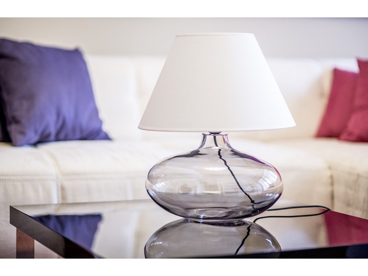 Klasyczna lampka stołowa Stockholm ze szkła Lampa z abażurem Wysokość 22 cm Lampa nocna Wysokość 47 cm Kategoria Lampy stołowe