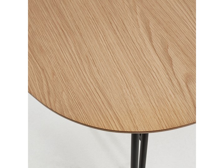 Stół rozkładany Novac drewniany nogi czarne 140 (220) x 90 cm Metal Długość po rozłożeniu 220 cm Drewno Płyta MDF Rozkładanie Rozkładane