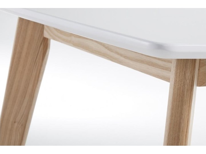 Stół Anit biały z drewnianymi nogami 140 x 80 cm Płyta MDF Drewno Rozkładanie