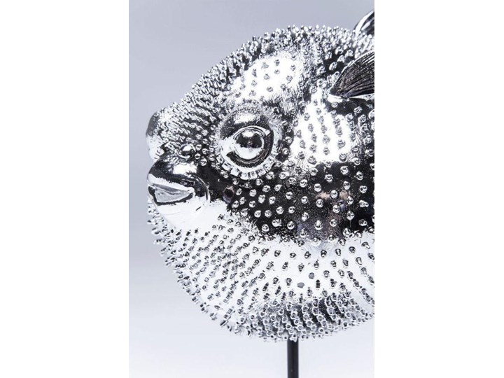 Figurka dekoracyjna Blowfish 24x29 cm srebrna Tworzywo sztuczne Ryby Kolor Srebrny Kategoria Figury i rzeźby