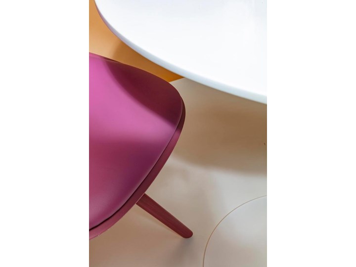 Stół do małej jadalni okrągły biały na jednej metalowej nodze  Ø80x72 cm Pomieszczenie Stoły do jadalni Stal Płyta MDF Kategoria Stoły kuchenne