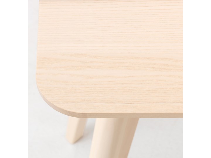 IKEA LISABO / IDOLF Stół i 4 krzesła, okleina jesionowa/czarny, 140x78 cm Kolor Beżowy Kategoria Stoły z krzesłami