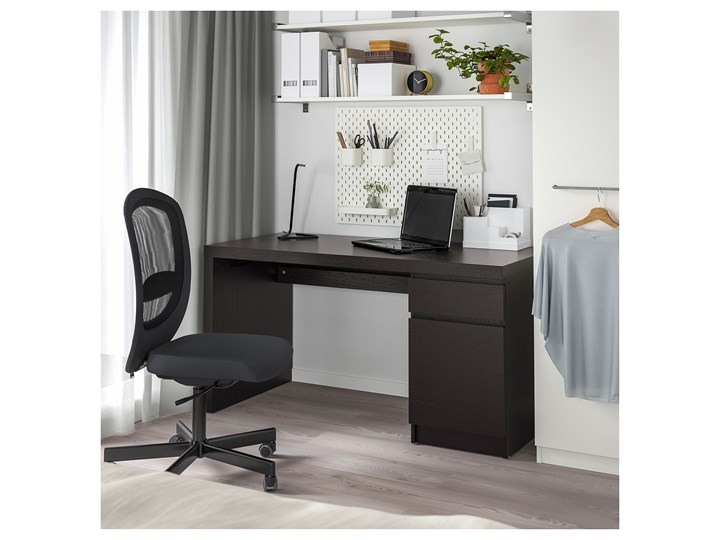 MALM Biurko Kolor Czarny Głębokość 65 cm Biurko tradycyjne Szerokość 140 cm Pomieszczenie Biuro