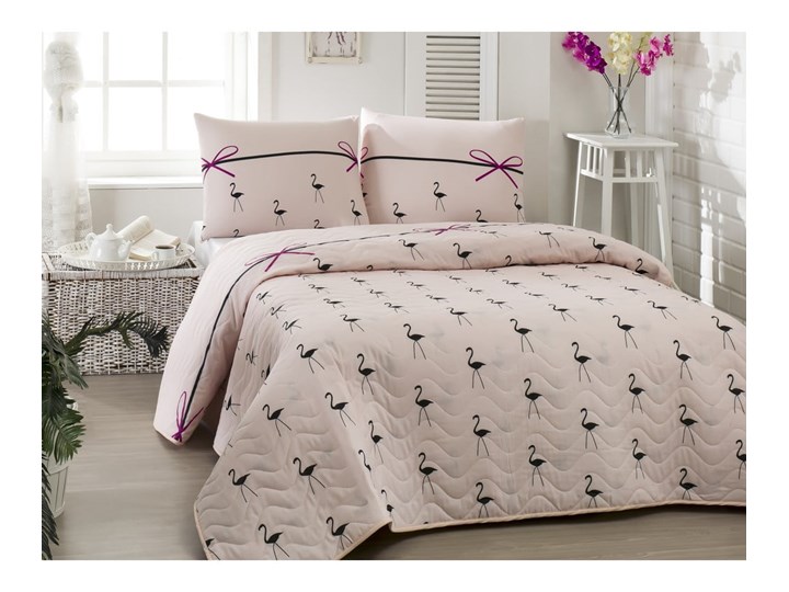 Pikowana narzuta dwuosobowa z poszewkami na poduszki Flamingo Powder, 200x220 cm Bawełna Poliester Kategoria Narzuty Wzór Pikowany