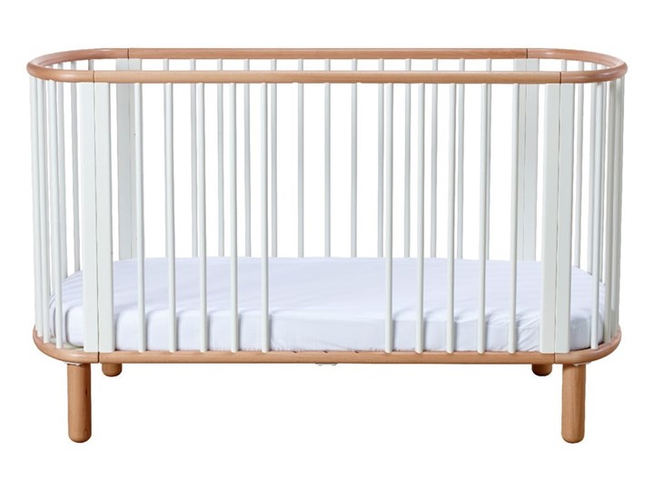 Białe łóżeczko dziecięce z drewna bukowego Flexa Baby, 70x140 cm Kolor Biały Łóżeczka drewniane Drewno Kategoria