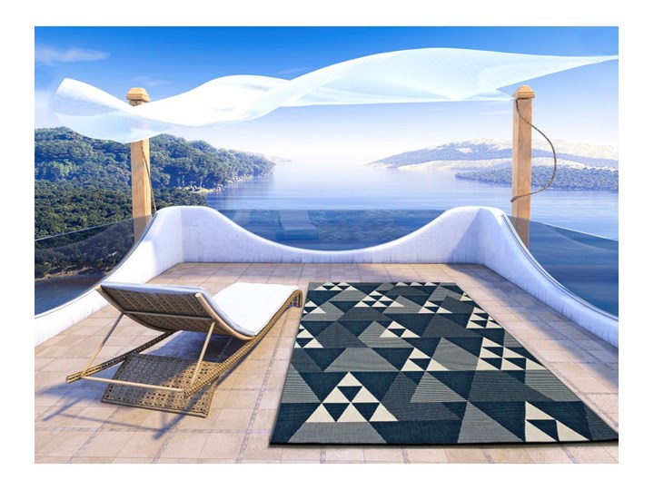 Ciemnoniebieski dywan odpowiedni na zewnątrz Universal Clhoe Triangles, 140x200 cm Pomieszczenie Salon Prostokątny Syntetyk Dywany Pomieszczenie Balkon i taras