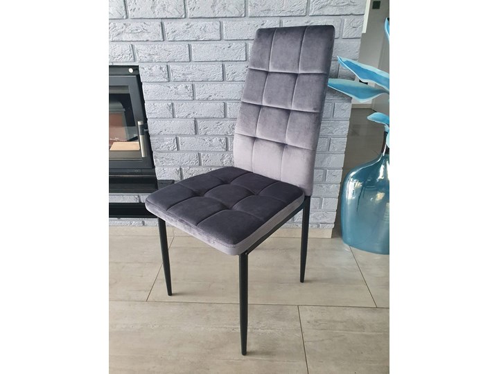 KRZESŁO TAPICEROWANE WELUR CIEMNO SZARE BiG 011 DOSTAWA 0zł Szerokość 43 cm Tkanina Wysokość 100 cm Skóra Styl Nowoczesny Kategoria Krzesła kuchenne