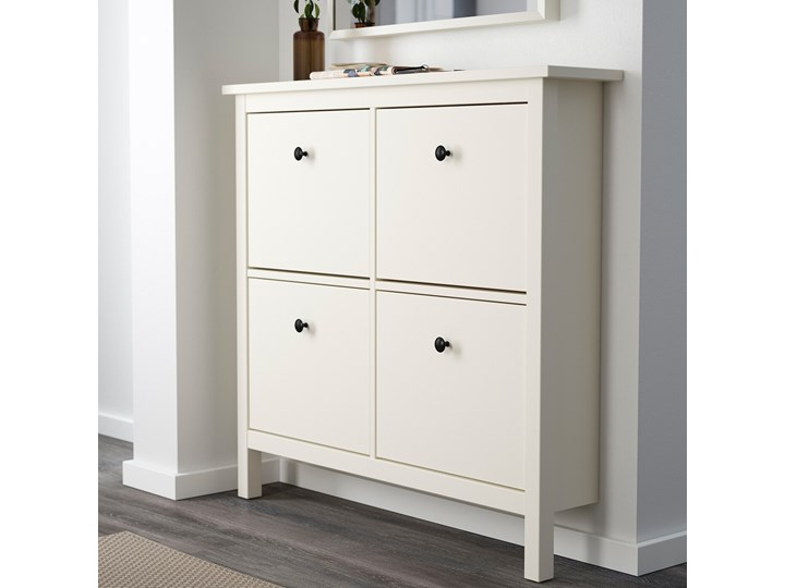 IKEA HEMNES Szafka na buty, 4 przegrody, biały, 107x22x101 cm Tworzywo sztuczne Szerokość 107 cm Płyta meblowa Płyta laminowana Głębokość 22 cm Kategoria Szafki i regały Płyta MDF Drewno Styl Tradycyjny